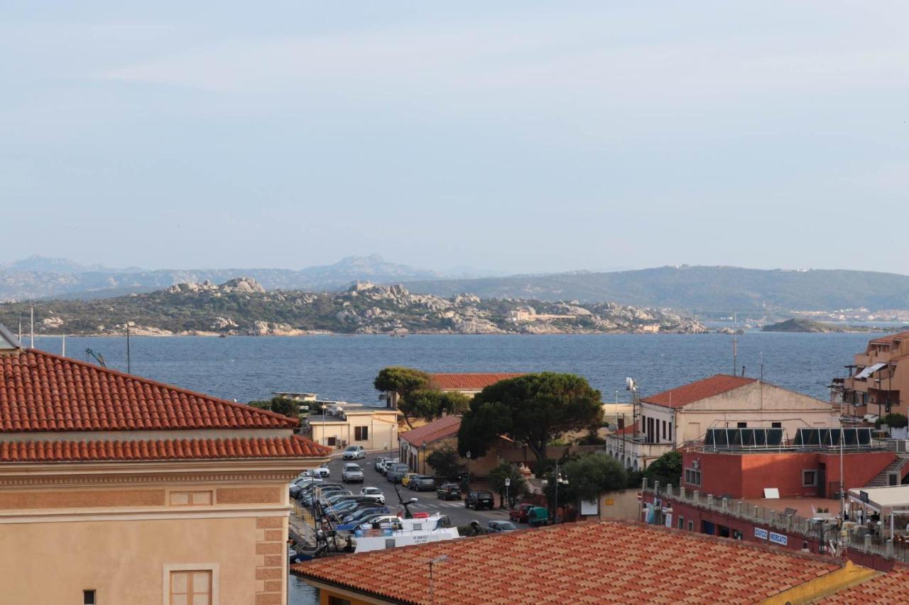 Clelia'S Boutique Rooms & Suites La Maddalena  Exteriér fotografie