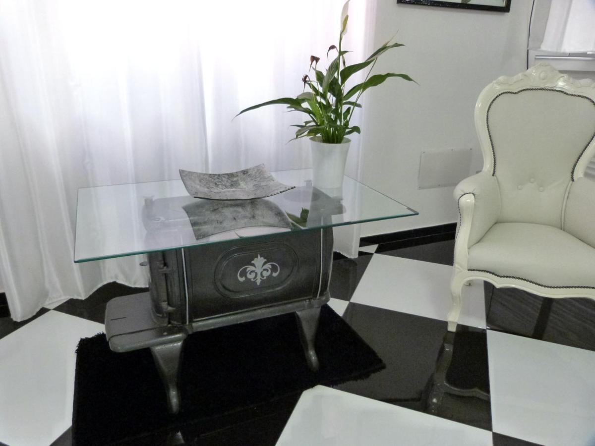 Clelia'S Boutique Rooms & Suites La Maddalena  Exteriér fotografie