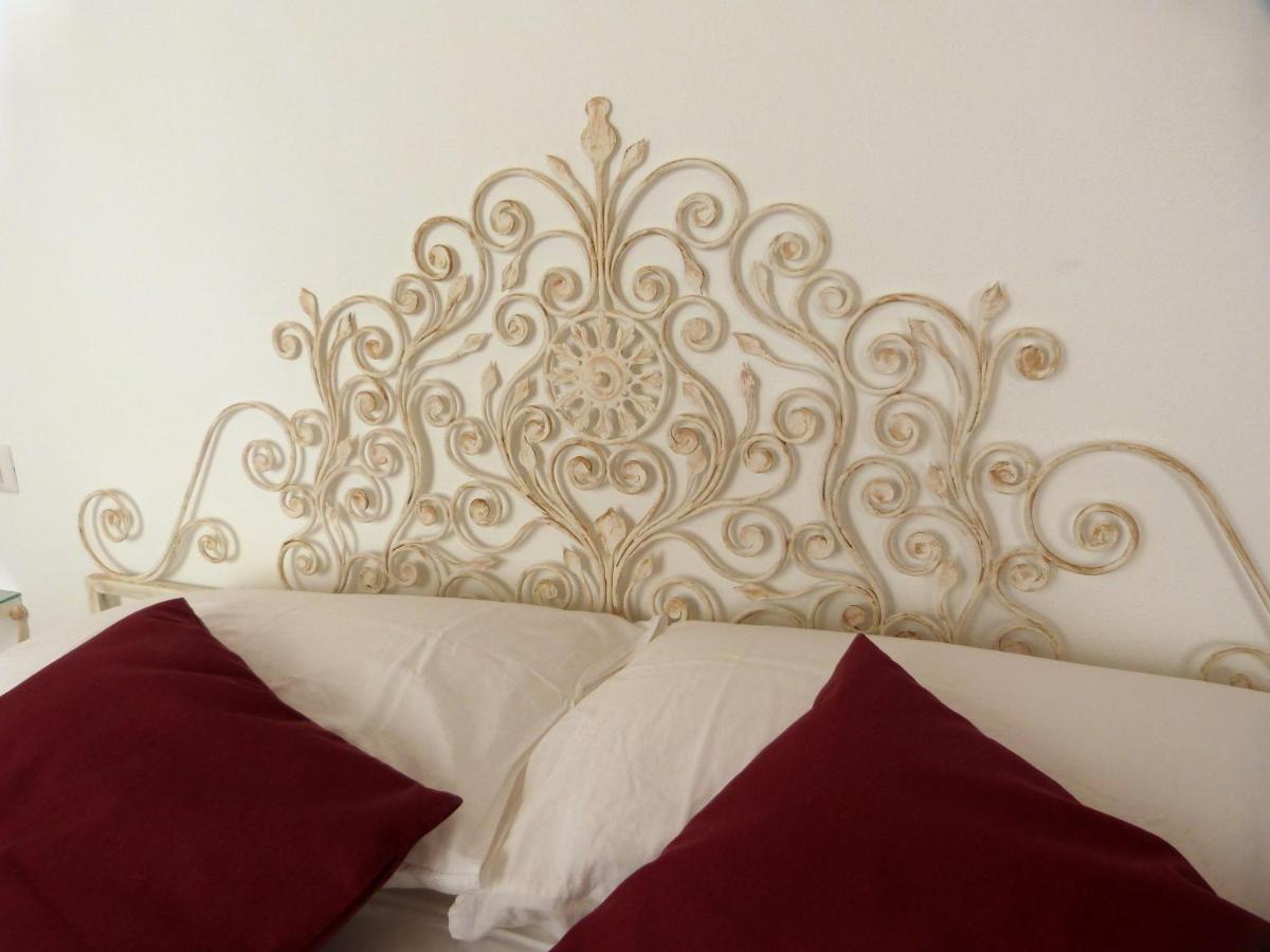 Clelia'S Boutique Rooms & Suites La Maddalena  Exteriér fotografie