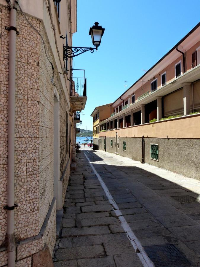 Clelia'S Boutique Rooms & Suites La Maddalena  Exteriér fotografie
